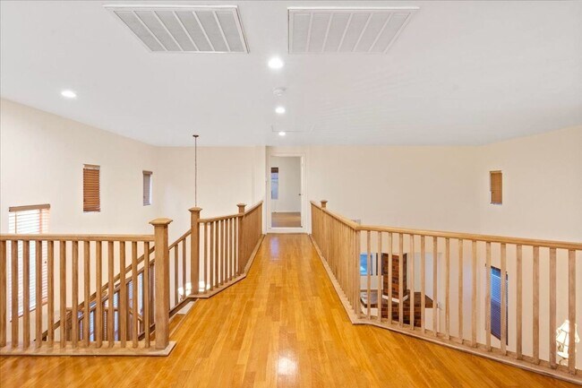 Building Photo - 1708 Cordoba Canyon St