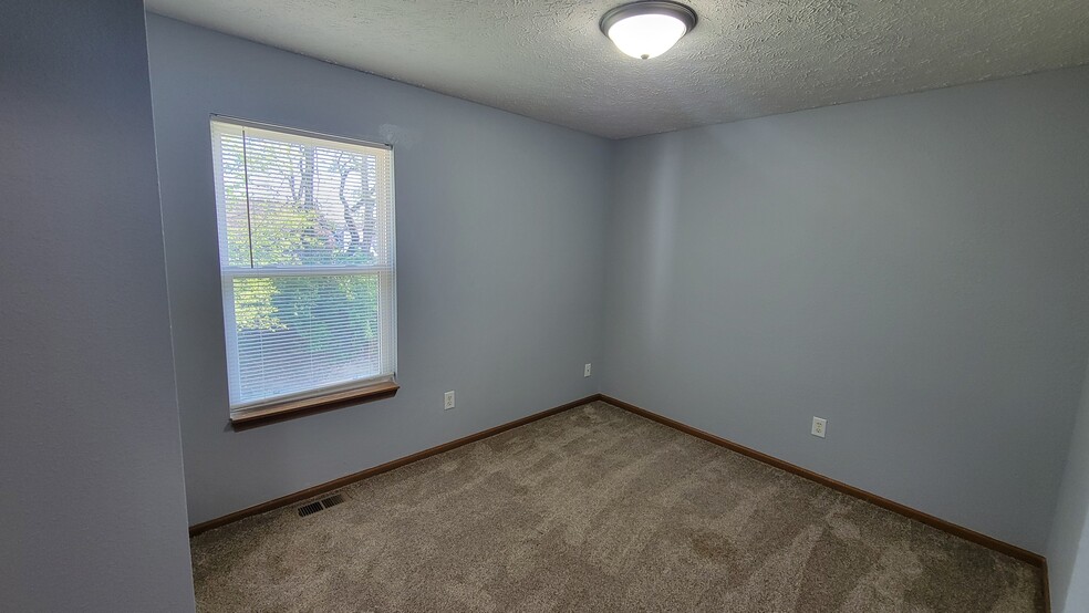 2nd Bedroom - 2123 Bridgewater Cir