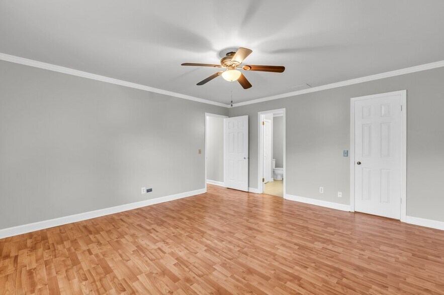 Building Photo - 1609 Chickasaw Dr