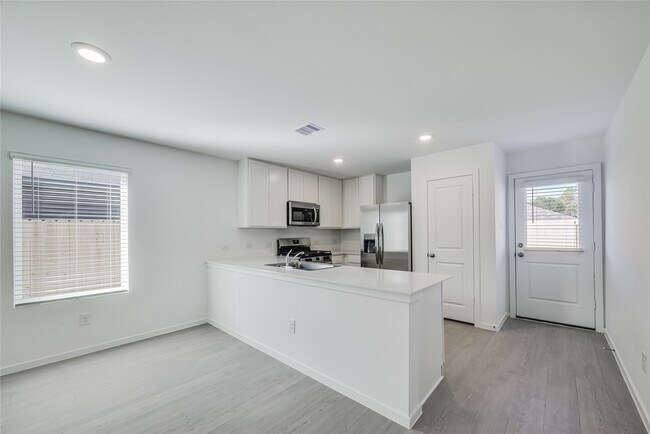 Building Photo - 1754 W Stroker Rd