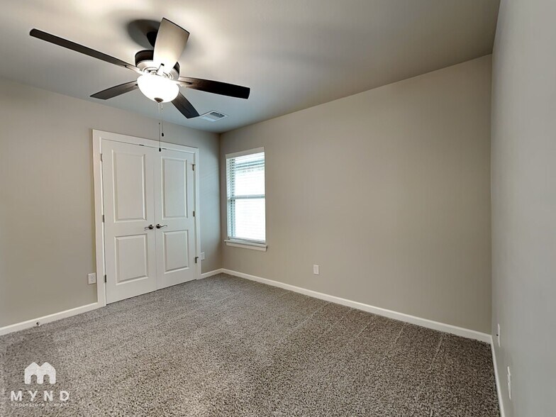 Building Photo - 5400 Riverrun Ct