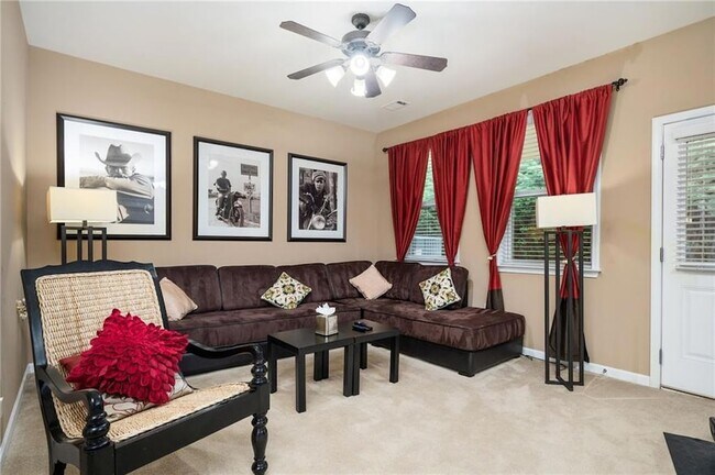 Building Photo - 4306 Laurel Creek Ct SE