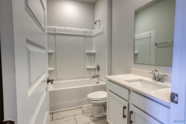 Building Photo - 188 Clift Crk Dr