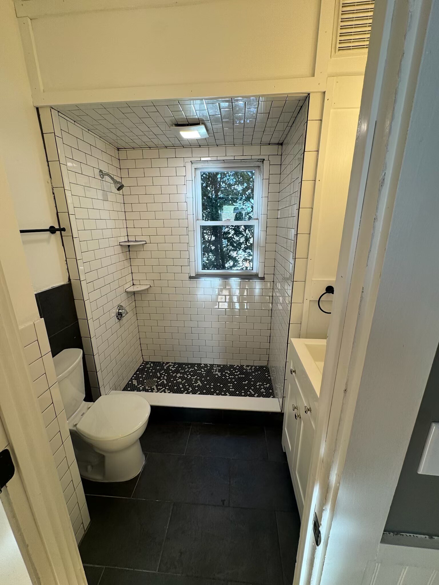 Building Photo - 95 Bradford Ave