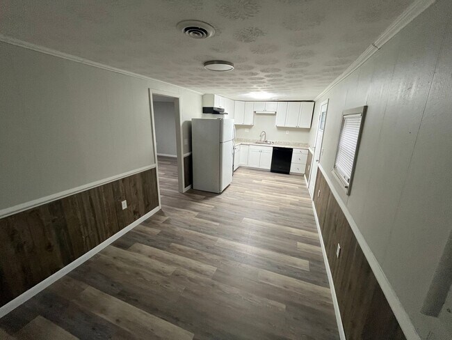 Building Photo - 1 Bedroom 1 Bath Home located in Baileyton, TN