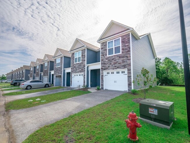 Building Photo - 355 S Stingray Ln