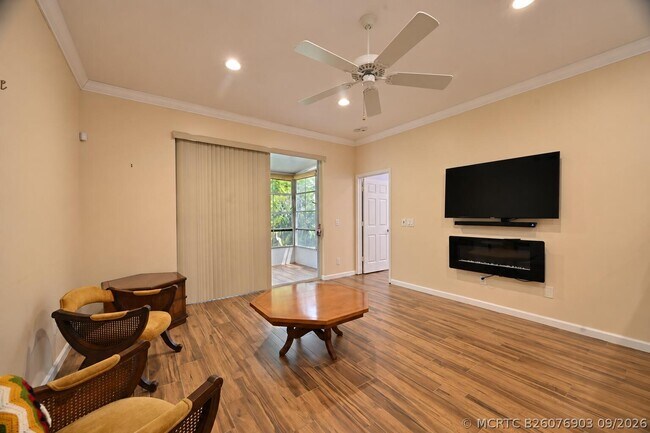 Building Photo - 545 NW Portofino Ln