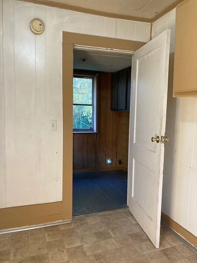 Building Photo - 207 Sims Dr