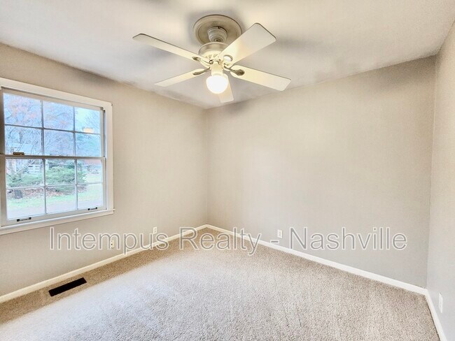 Building Photo - 8124 Devens Dr