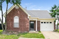 Building Photo - 5905 Kayla Dr