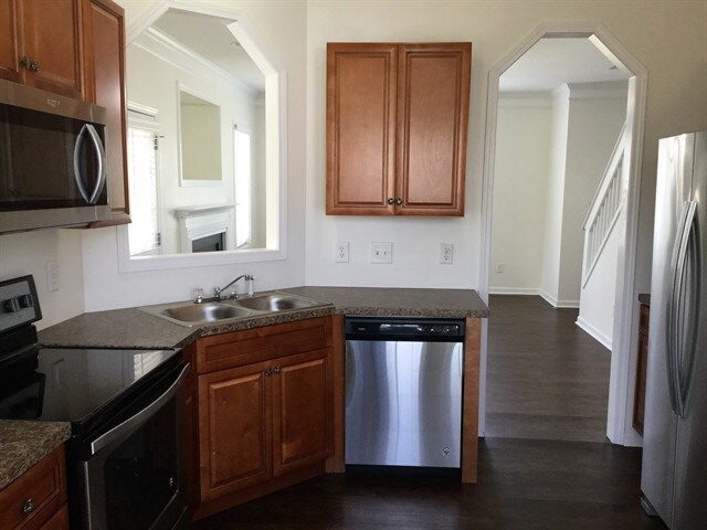 Building Photo - 3912 Carolina Cherry Dr