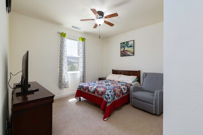 Building Photo - Spacious Home in Damonte Ranch - Large Backyard!