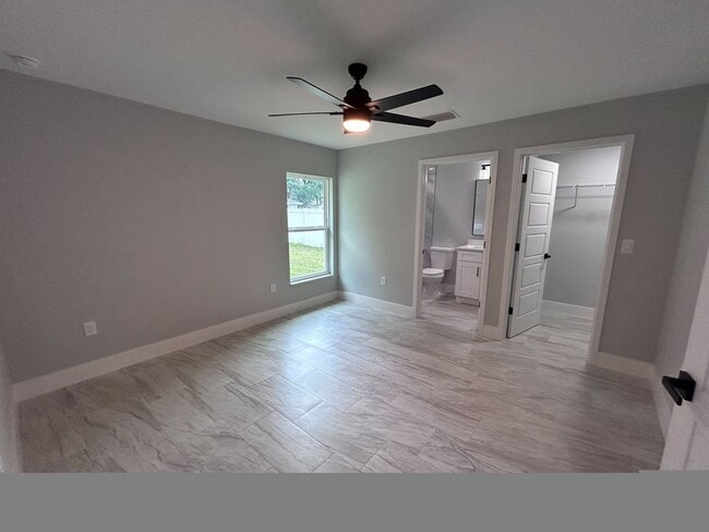 Building Photo - New 3/2 Home In Summerfield!