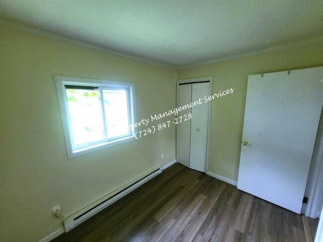 Building Photo - 129 Kennard Rd
