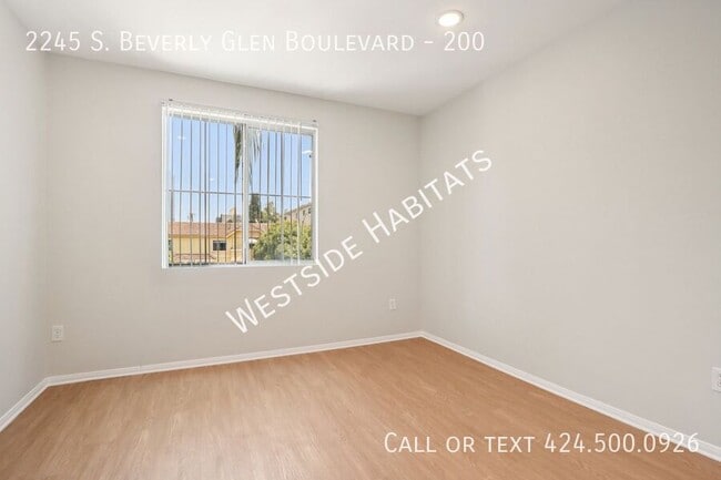 Building Photo - 2245 S Beverly Glen Blvd