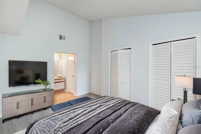 Building Photo - 374 Cocoa Ct