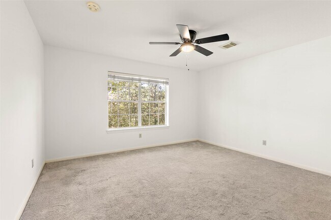 Building Photo - 3 Bough Leaf Pl