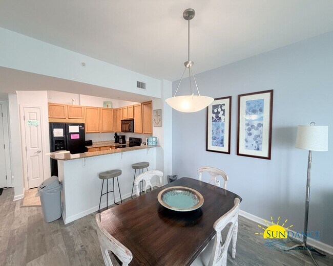 Building Photo - Resort-Style 2BR Condo with Gulf Views at The Palms of Destin – Fully Furnished!