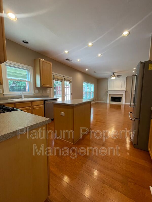Building Photo - 4916 Durley Ln SE