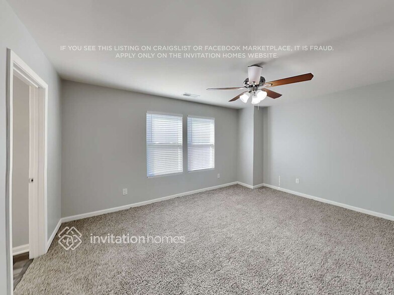 Building Photo - 6121 Fazenda Drive