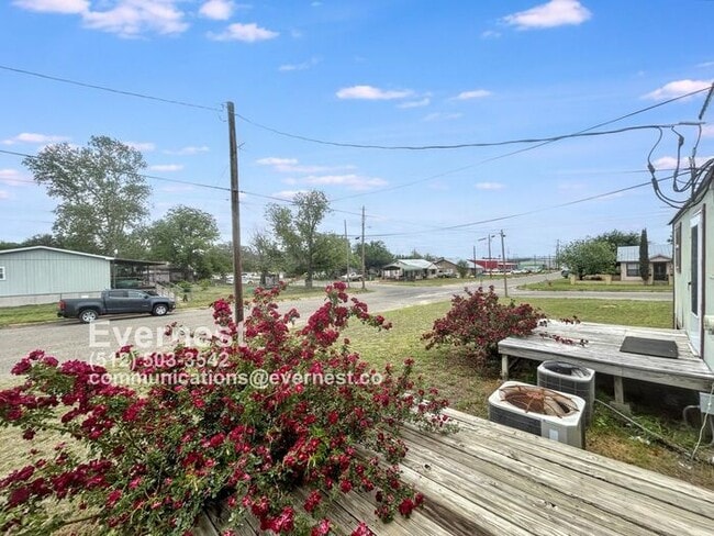 Building Photo - PROMO:  50% off im first full months rent! 1-Bedroom, 1.5-Bathroom Home with Modern Amenities / P...