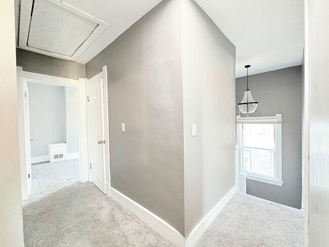 Building Photo - 328 Willard St