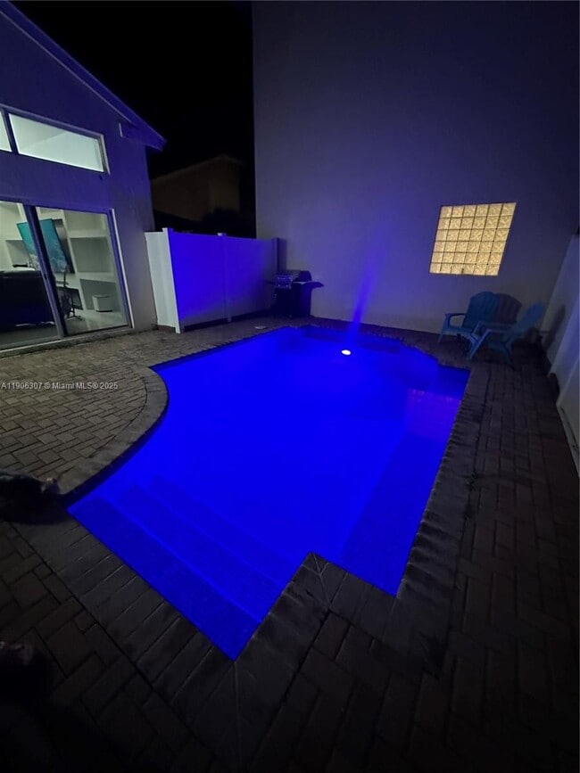 Building Photo - 1130 Oysterwood St