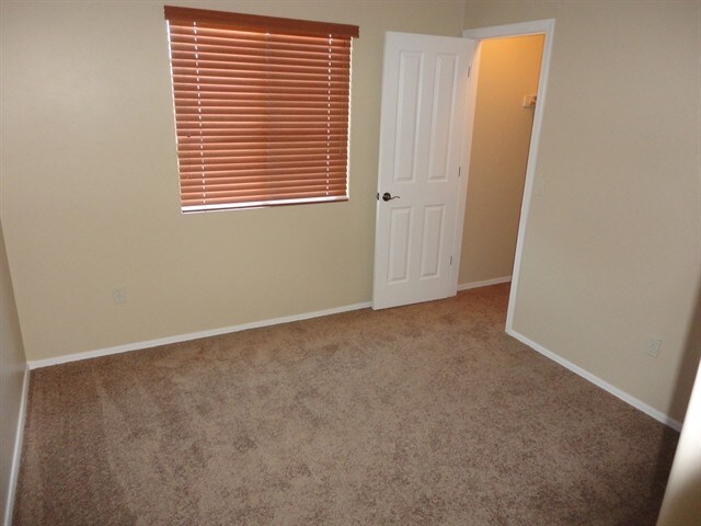 Building Photo - 8530 E Pena Blanca Dr