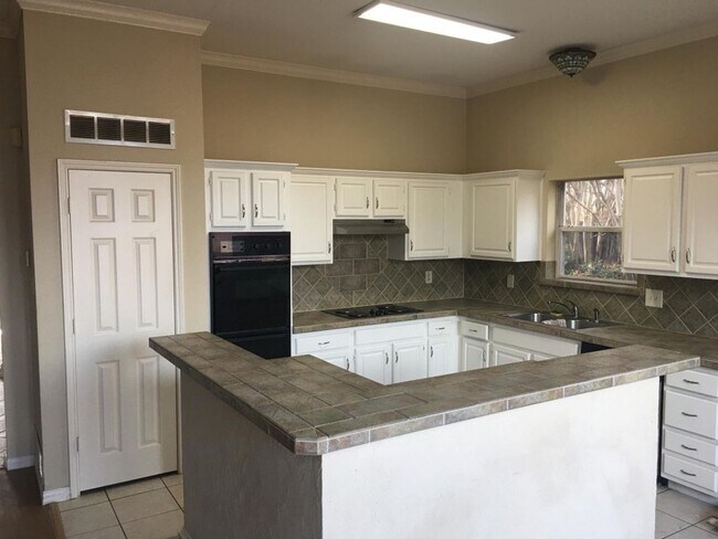 Building Photo - Location....Location....Location....