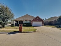 Building Photo - Charming Corner Lot Home in The Villages at Edgecliff – Crowley ISD!