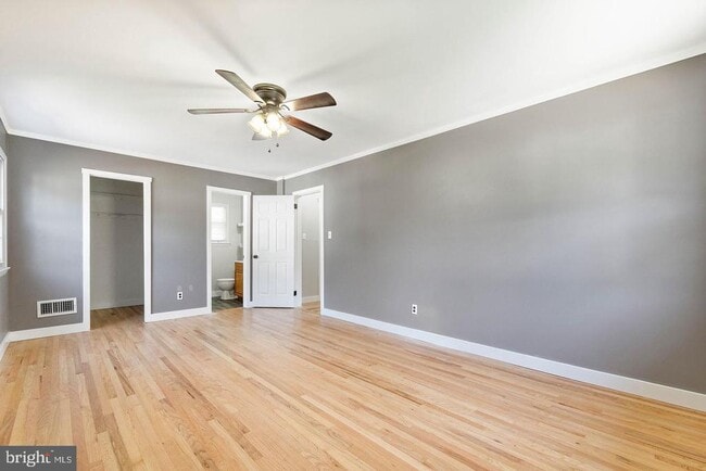 Building Photo - 13 Sturbridge Dr