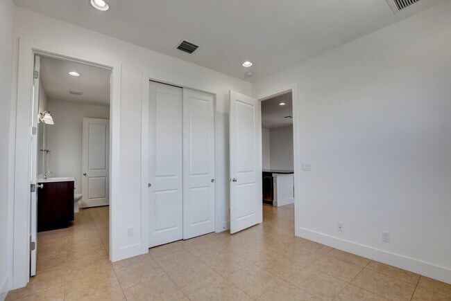 Building Photo - 4029 Faraday Wy