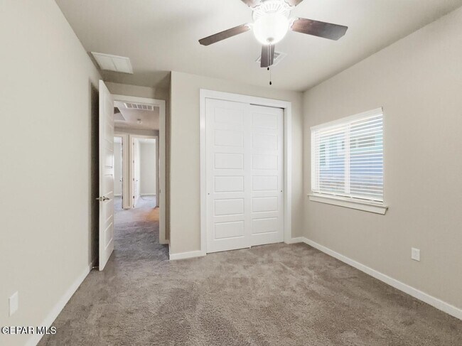 Building Photo - 14616 Tierra Burgos