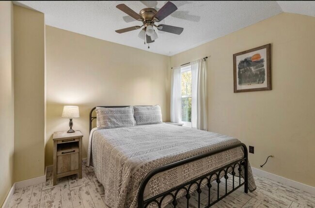 Building Photo - 3626 Pittman Center Rd