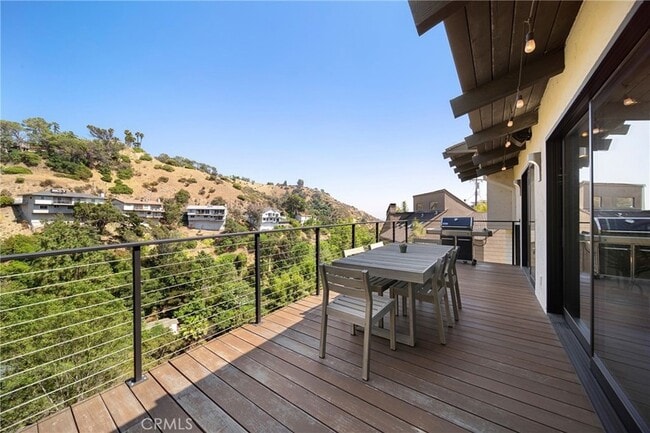 Building Photo - 2522 Zorada Dr