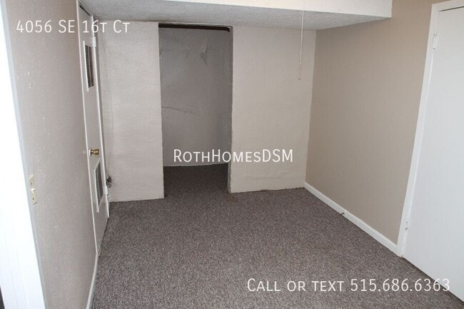 Building Photo - 4056 SE 16th Ct