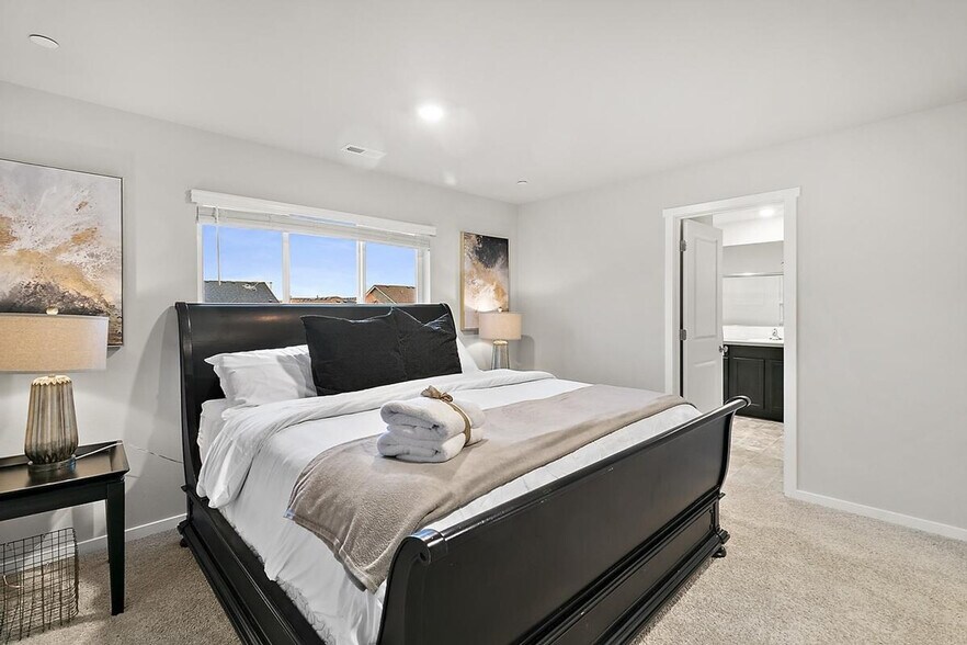 Building Photo - 10816 185th St E