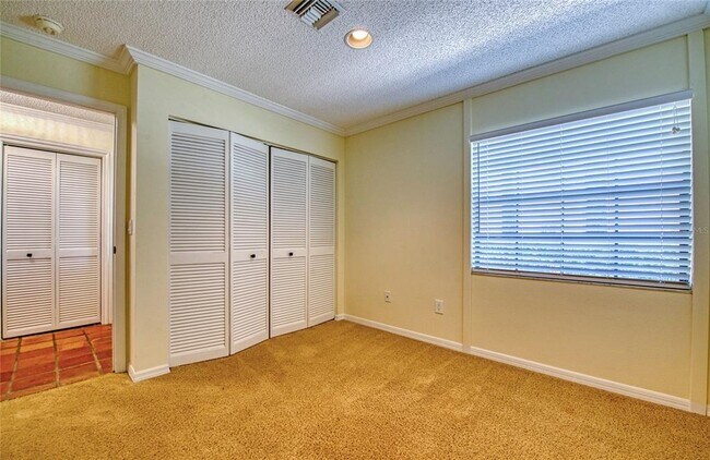 Building Photo - 10410 La Mirage Ct
