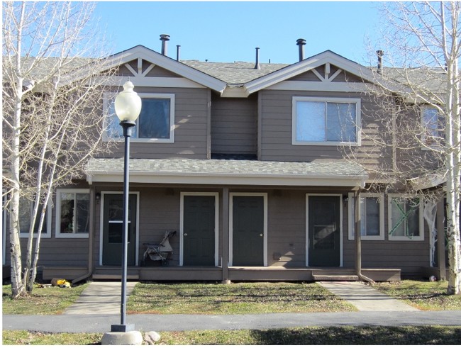 Building Photo - Wapiti Meadows Apartments