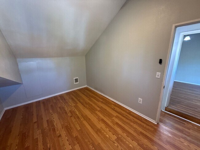 Building Photo - 4776 Buffalo Dr SE