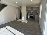 Building Photo - 1822 N Coach Ln