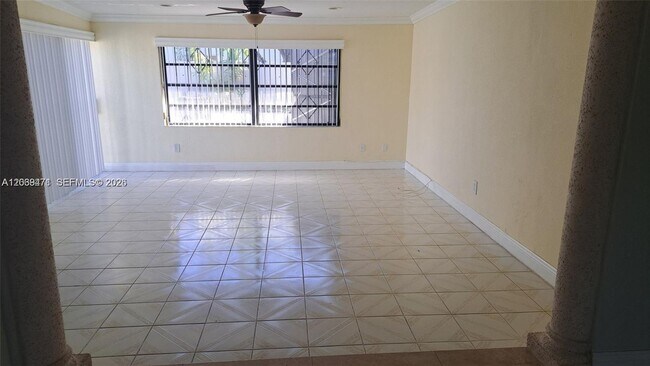 Building Photo - 5813 SW 140th Ave