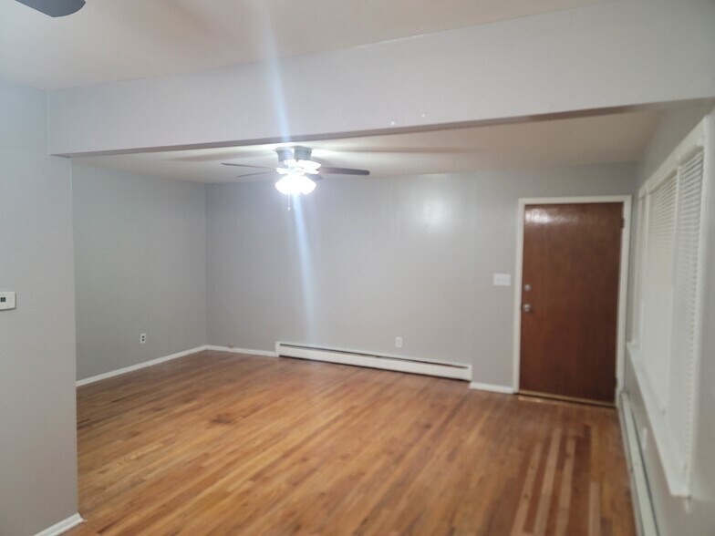 Building Photo - 270 Herbert Ave