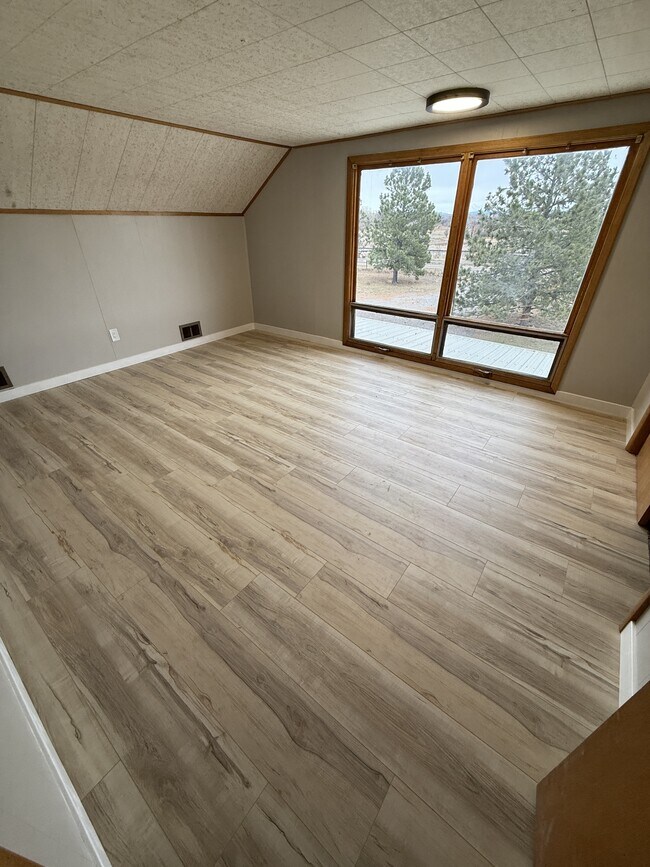 Building Photo - 42 Old US Hwy 91