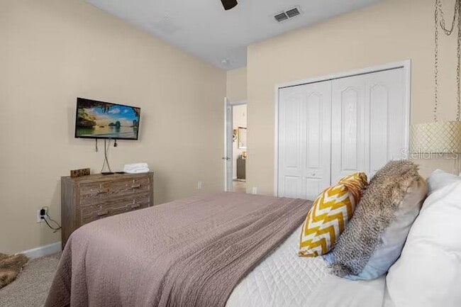 Building Photo - 8802 Bamboo Palm Ct