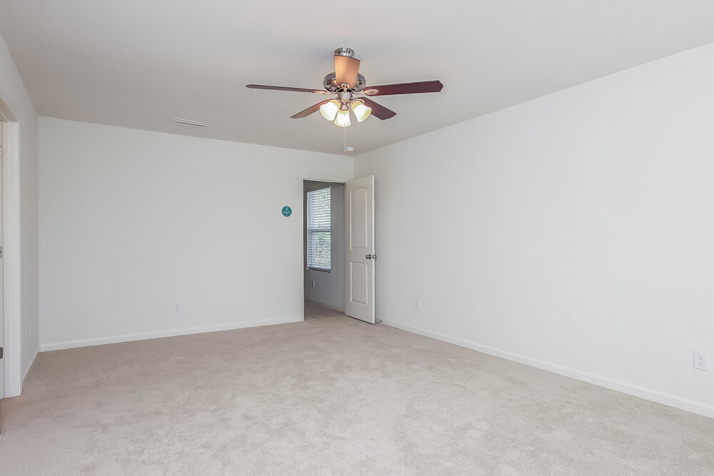 Building Photo - 559 Green Willow Cir