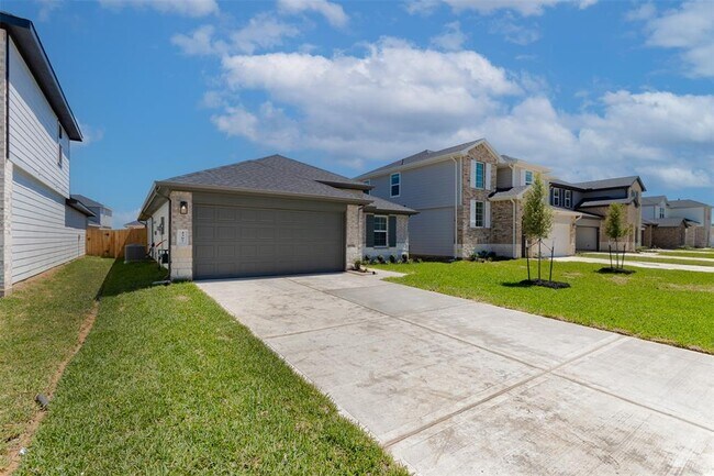 Building Photo - 4302 Freya Pointe Dr