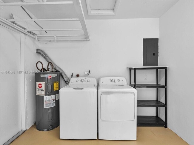 Building Photo - 4500 SW 42nd Terrace