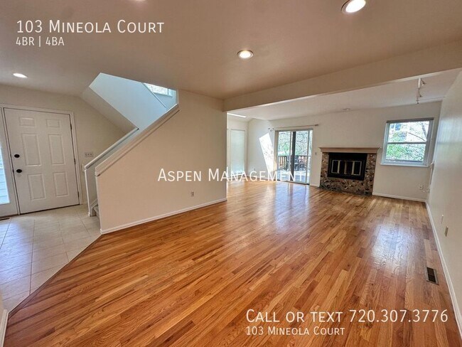 Building Photo - 103 Mineola Ct