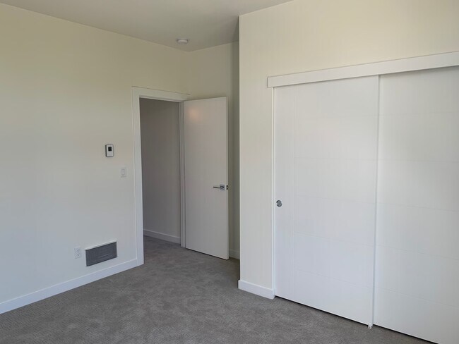 2nd Bedroom - 3916 SW Dawson St